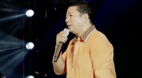 Willie Revillame ready to run for senator in 2025 .